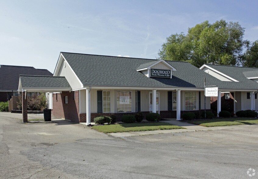 More Photos Of 103-129 Town Creek Dr, Saltillo Office Residential For Lease