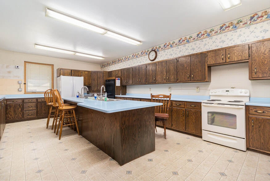 More Photos Of 405 Broadway Ave S, Cokato Religious Facility For Sale