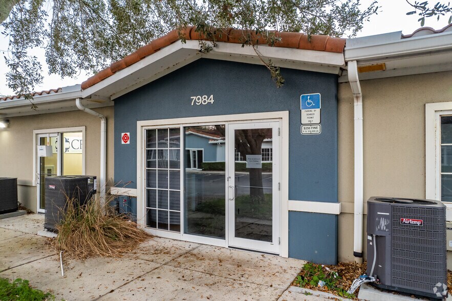 More Photos Of 7900 Forest City Rd, Orlando Unknown For Lease