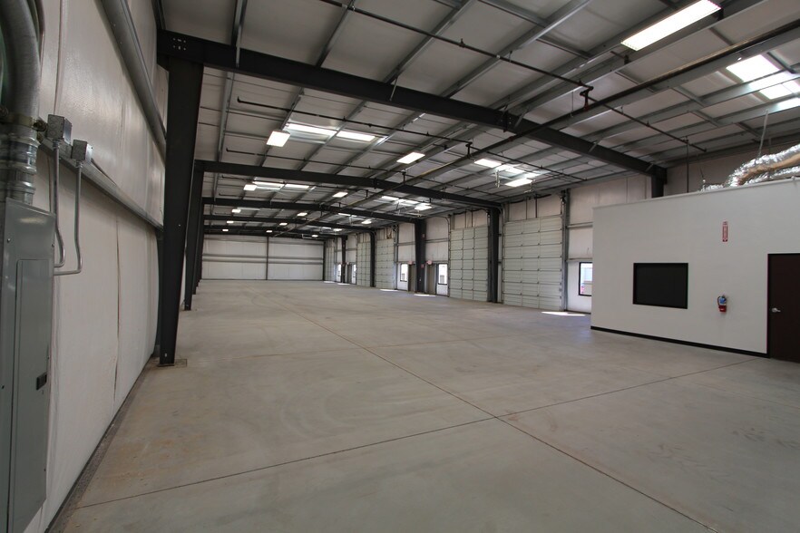 More Photos Of 3048 N Cessna Ave, Casa Grande Warehouse For Lease