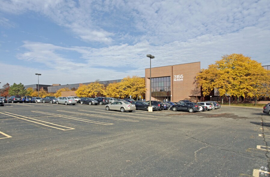 More Photos Of 3155 W Big Beaver Rd, Troy Unknown For Lease