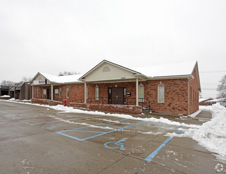 Primary Photo Of 21231-21261 Kelly Rd, Eastpointe Office For Lease