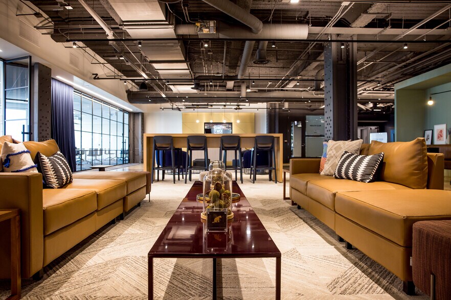 More Photos Of 180 N Stetson Ave, Chicago Coworking Space