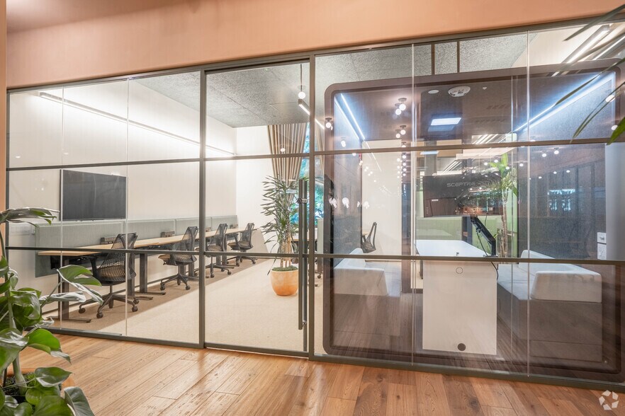 More Photos Of 1300 El Camino Real, Menlo Park Coworking Space
