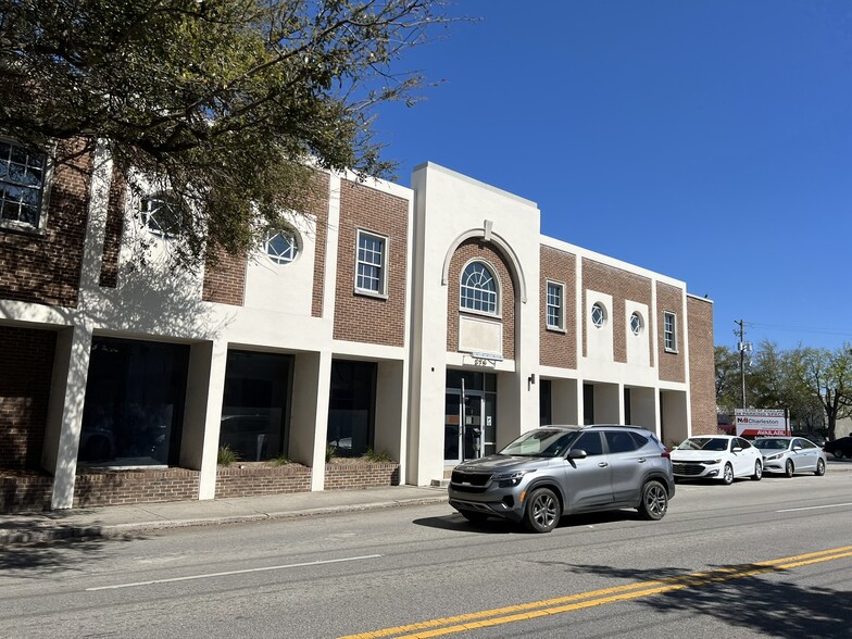 Primary Photo Of 276 E Bay St, Charleston Bank For Lease