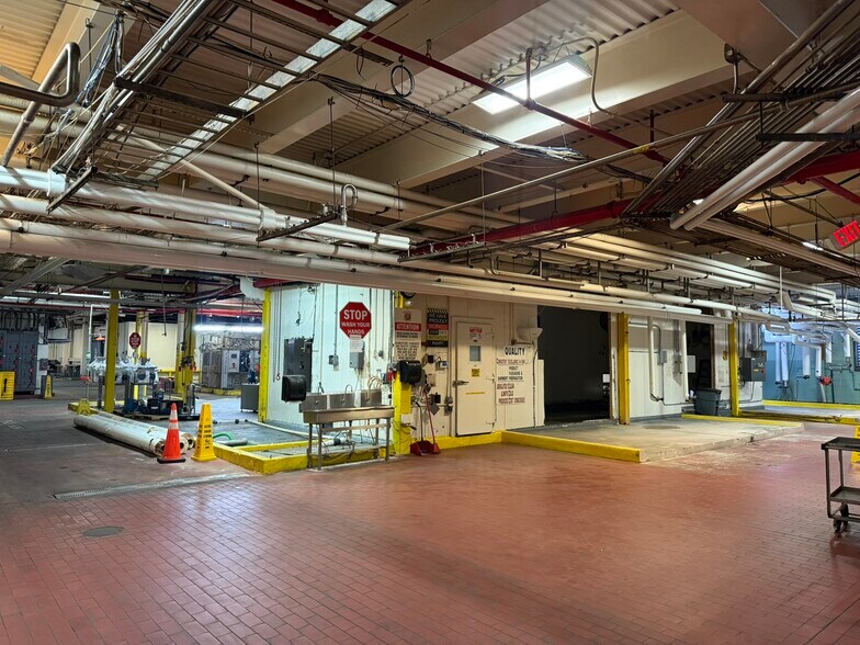 More Photos Of 330 N US Highway 1, Fort Pierce Food Processing For Sale