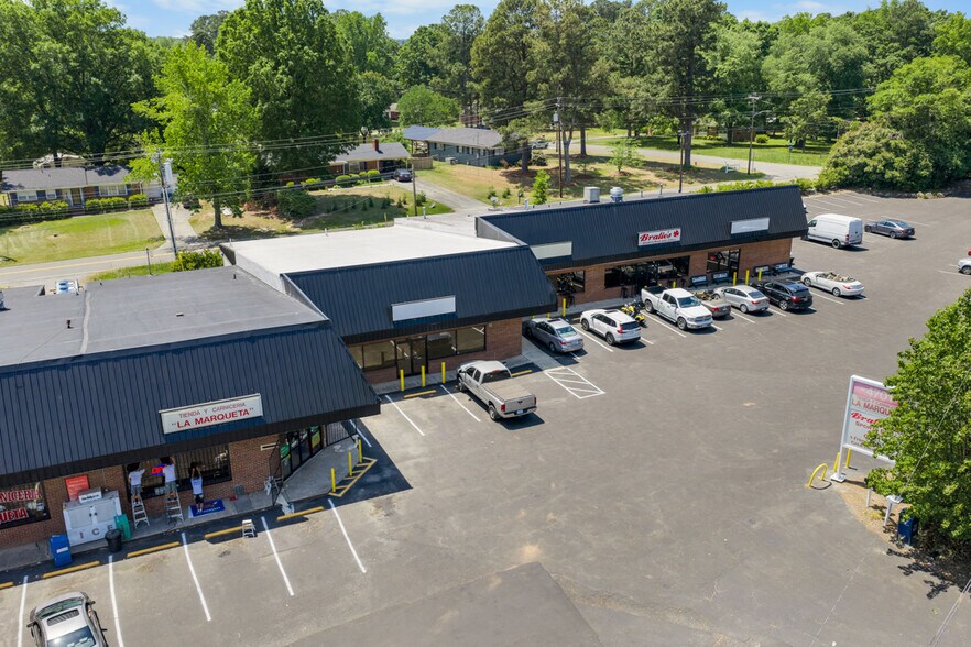More Photos Of 4701-4707 Hillsborough Rd, Durham General Retail For Lease