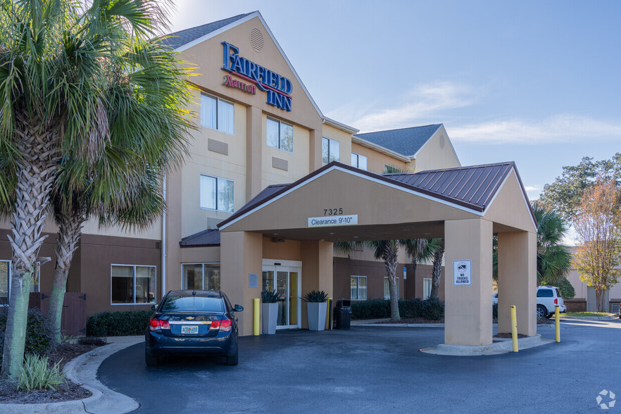 Primary Photo Of 7325 N Davis Hwy, Pensacola Hotel For Sale