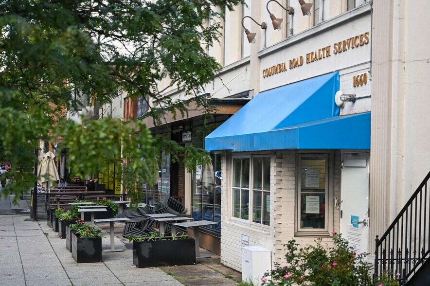 More Photos Of 1656-1660 Columbia Rd NW, Washington Storefront For Lease