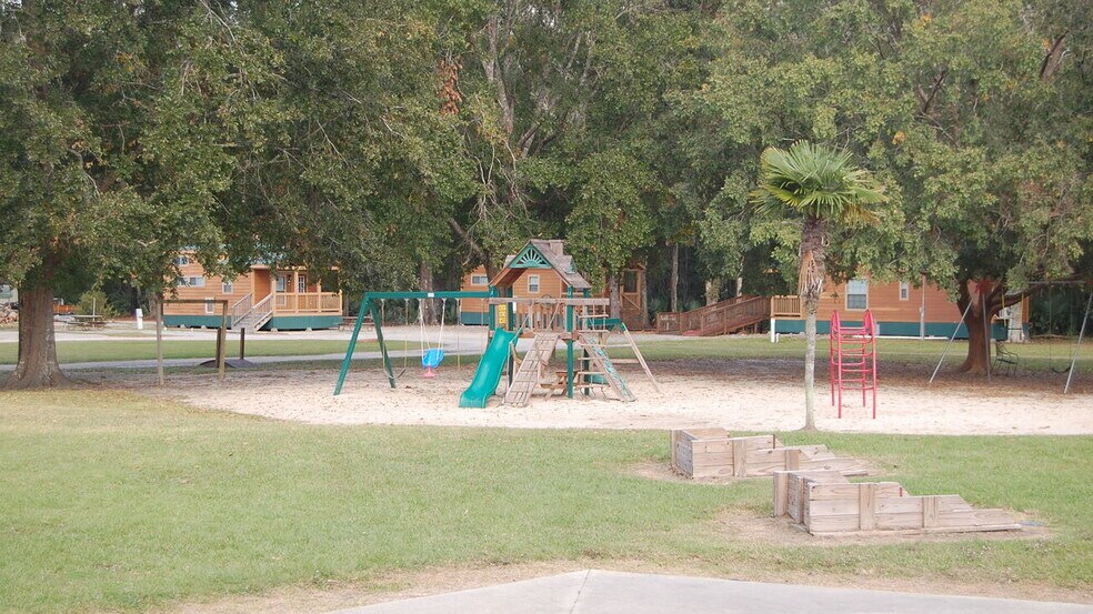 More Photos Of 6367 Bayou Black Dr, Gibson Trailer Camper Park For Sale