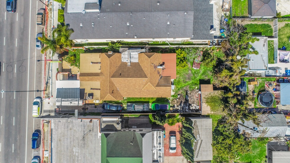 More Photos Of 5026 Crenshaw Blvd, Los Angeles Restaurant For Sale