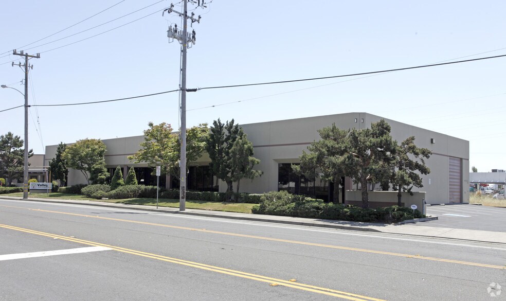 Primary Photo Of 2070-2074 Farallon Dr, San Leandro Light Manufacturing For Lease