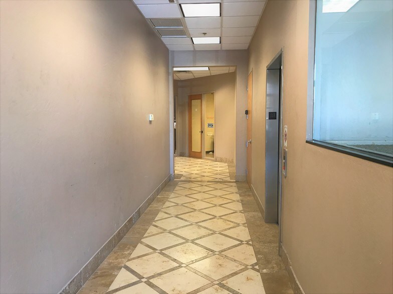 More Photos Of 1425 W Elliot Rd, Gilbert Medical For Lease