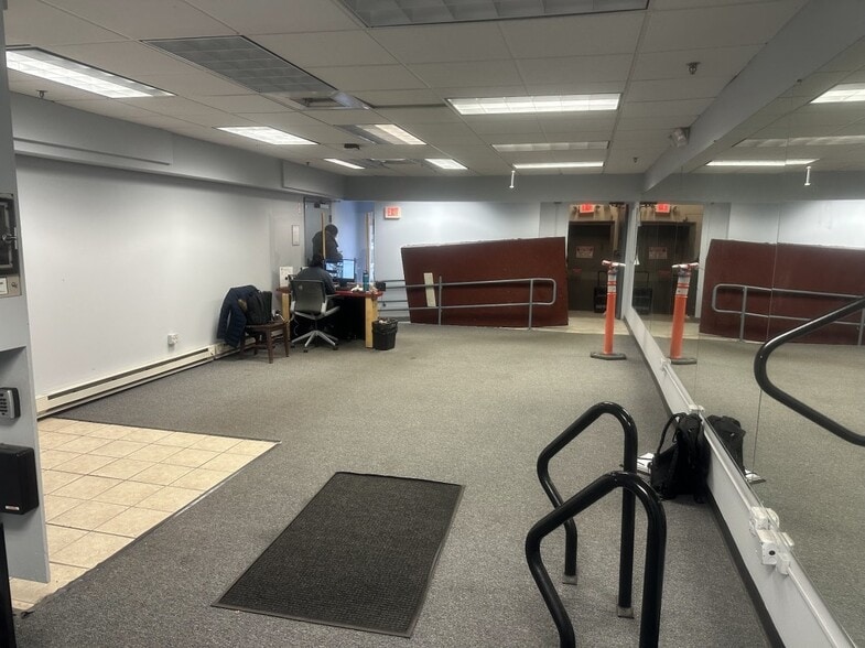 More Photos Of 52 Summer St, Boston General Retail For Lease