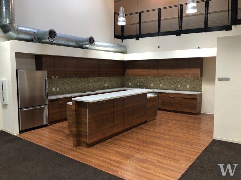 More Photos Of 1442 2nd St, Santa Monica Office For Lease