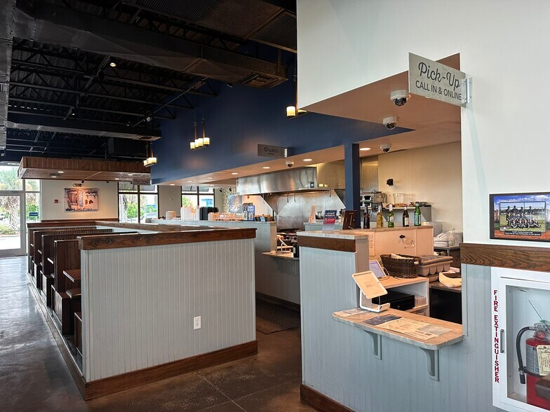 More Photos Of 15463 Panama City Beach Pky, Panama City Beach Restaurant For Lease