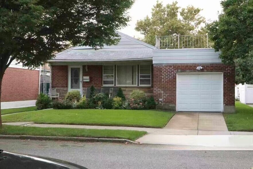 More Photos Of 6520 180th St, Fresh Meadows Land For Sale