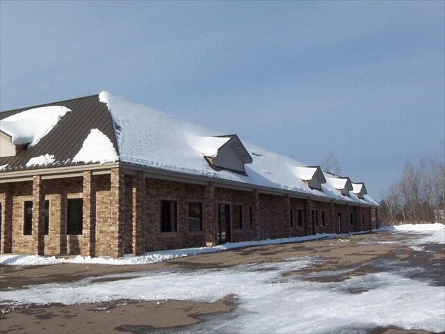 More Photos Of 1415 E Green Bay St, Shawano Loft Creative Space For Lease