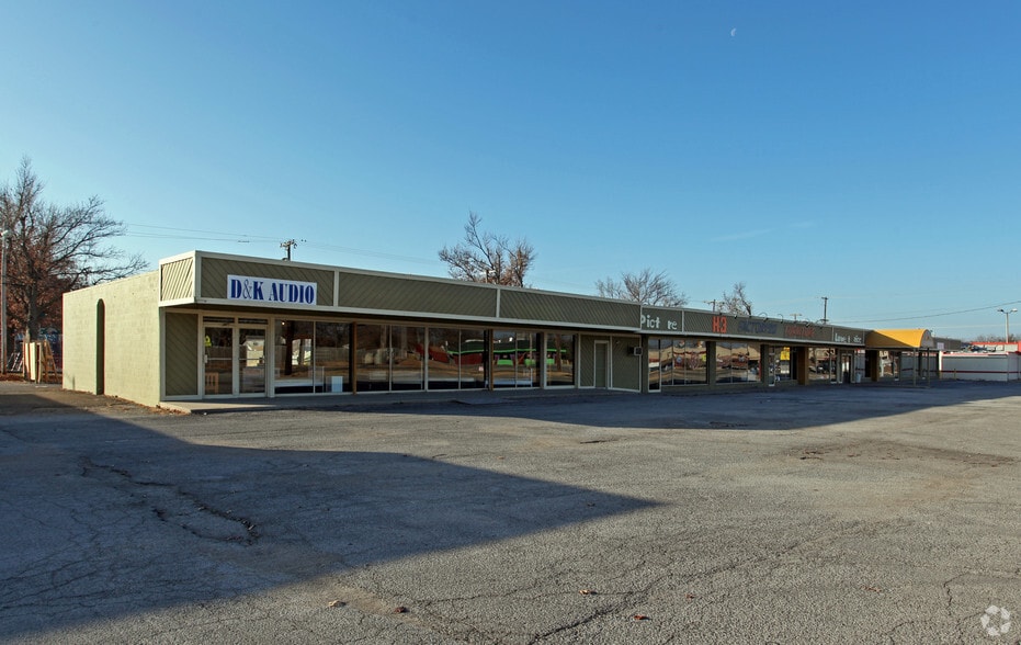 Primary Photo Of 6520-6526 E Pine St, Tulsa General Retail For Sale
