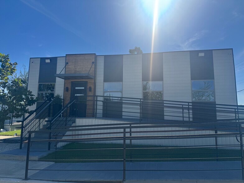 Primary Photo Of 12040 E Hardy Rd, Houston Office For Sale