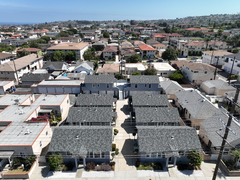 More Photos Of 1047 W 7th St, San Pedro Multifamily For Sale