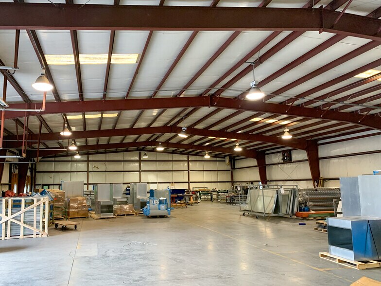 More Photos Of 7421 W Spartan Blvd, Charleston Warehouse For Lease