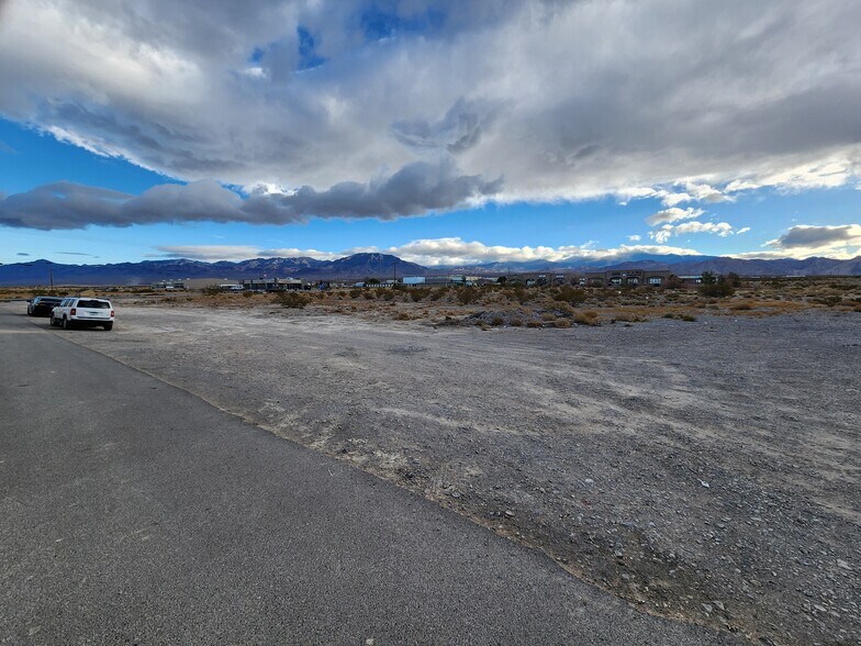 More Photos Of 1231 E Basin Ave, Pahrump Restaurant For Lease