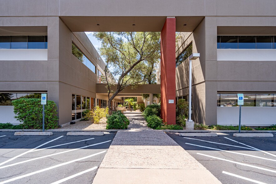 More Photos Of 13951 N Scottsdale Rd, Scottsdale Office For Lease