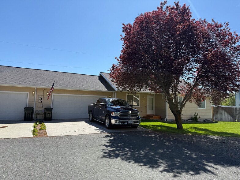 More Photos Of 3010 Elm St, Baker City Apartments For Sale