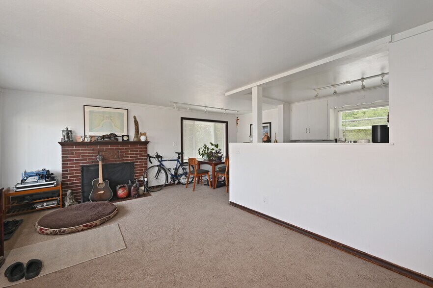 More Photos Of 8716 Sand Point Way NE, Seattle Apartments For Sale