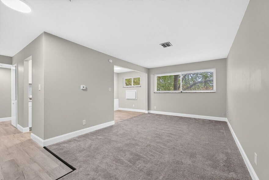 More Photos Of 3670 Seabrook Ave, Columbus Apartments For Sale