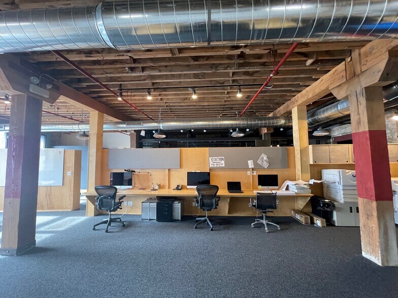 More Photos Of 1828 W Hubbard St, Chicago Loft Creative Space For Lease
