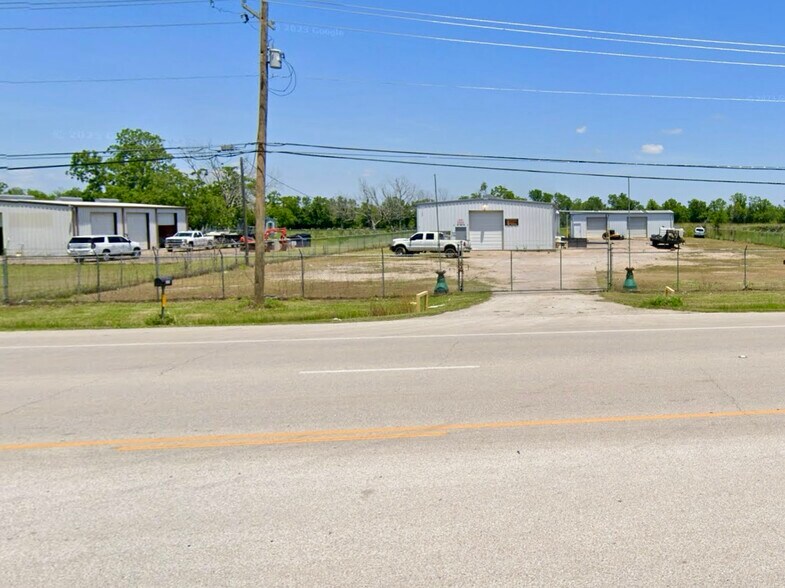 More Photos Of 13041-13071 S HIGHWAY 288 B Hwy, Angleton Light Distribution For Sale
