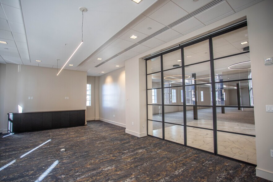 More Photos Of 15 W Church St, Orlando Office Residential For Lease