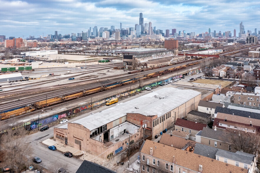 More Photos Of 1601 S Wolcott Ave, Chicago Warehouse For Lease
