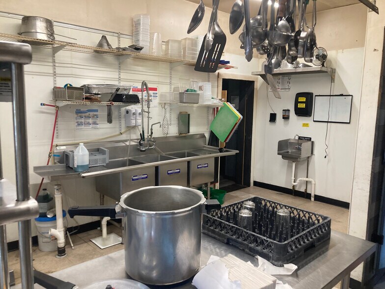 More Photos Of 3 Tompkins Rd, Verbank Restaurant For Lease