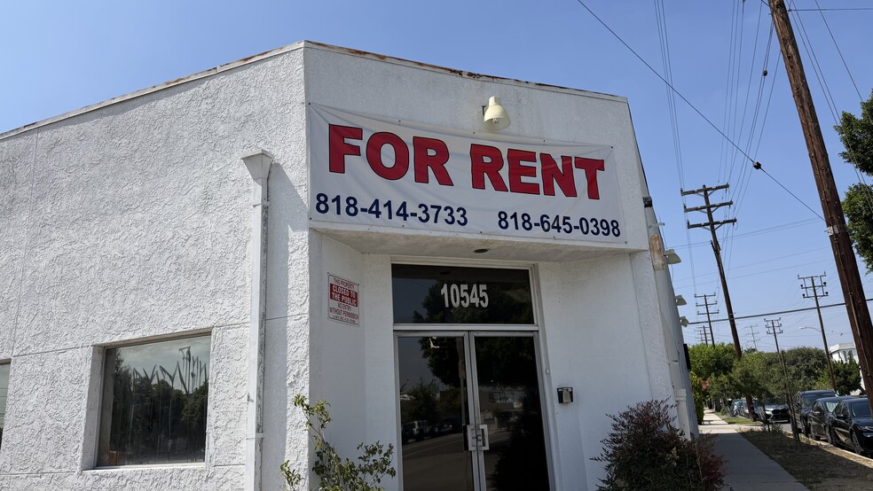 Primary Photo Of 10545 Burbank Blvd, North Hollywood Office For Lease