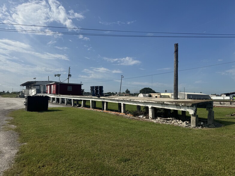 More Photos Of 1008 Railroad St, Belle Glade Specialty For Sale