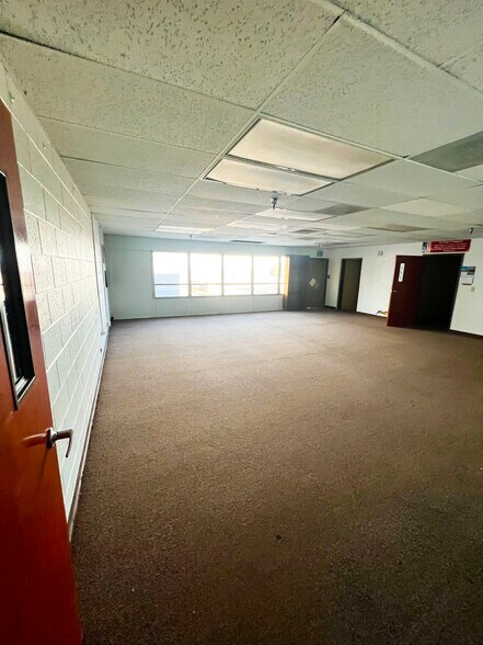 More Photos Of 2100 W 90th Ave, Denver Schools For Lease