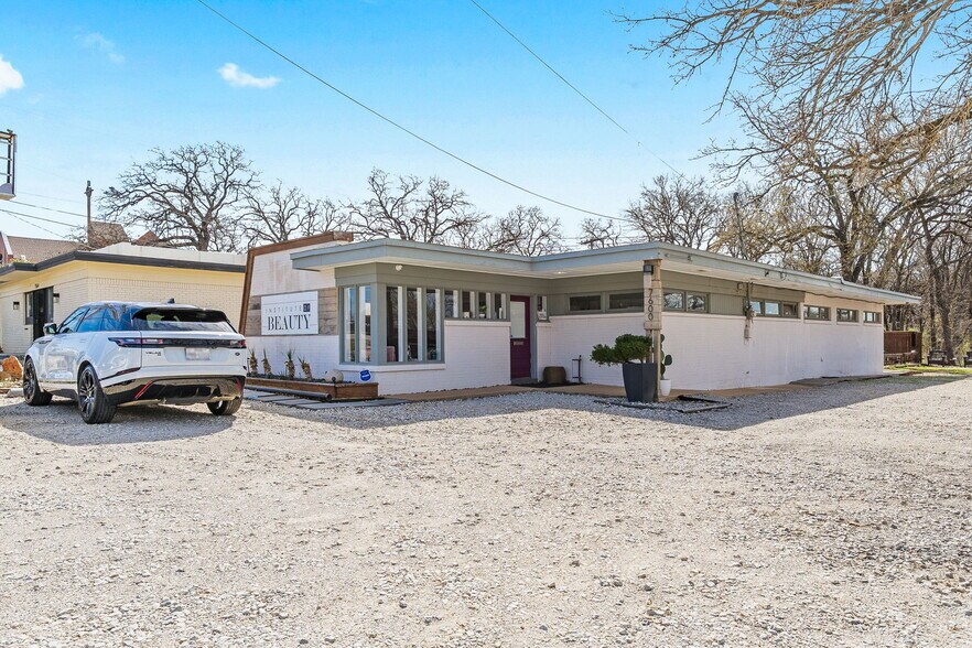 More Photos Of 7600 Baker Blvd, Fort Worth Medical For Lease