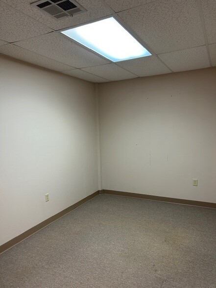 More Photos Of 1754-1774 Texas St, Natchitoches Office For Lease