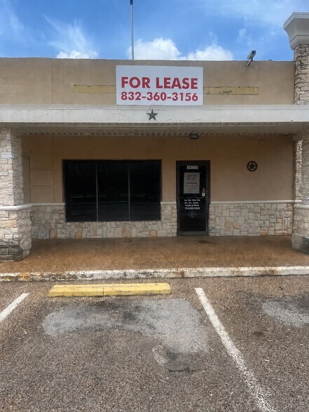 More Photos Of 10218 Westheimer Rd, Houston Freestanding For Lease