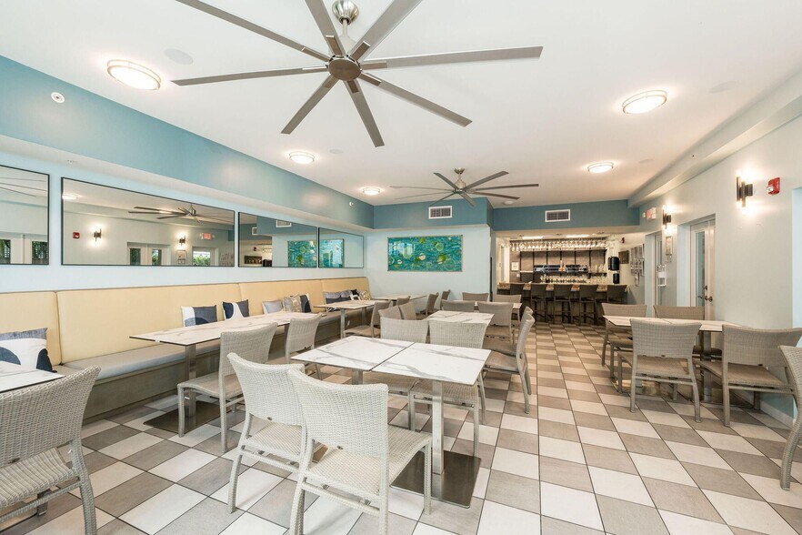 More Photos Of 532 Margaret St, Key West Restaurant For Sale