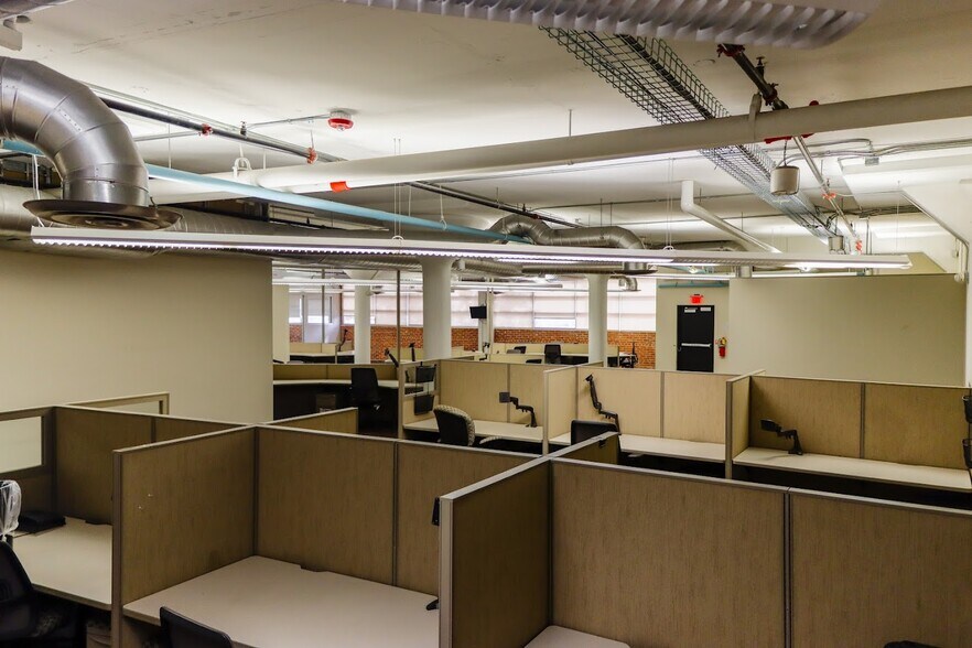 More Photos Of 500 W Overland Ave, El Paso Office For Lease