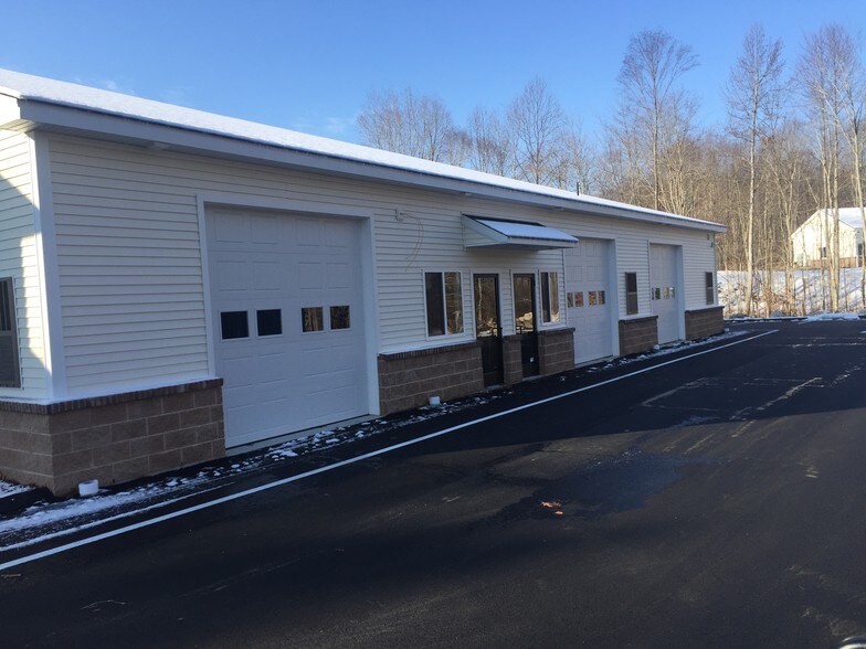 More Photos Of 7 Pequot Park Rd, Westbrook Warehouse For Lease