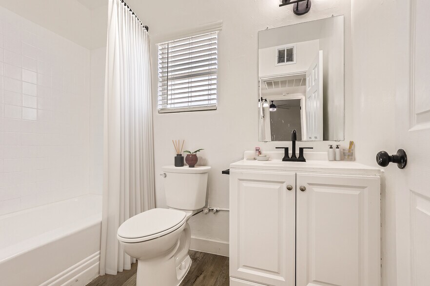 More Photos Of 730-820 E Turney Ave, Phoenix Apartments For Sale