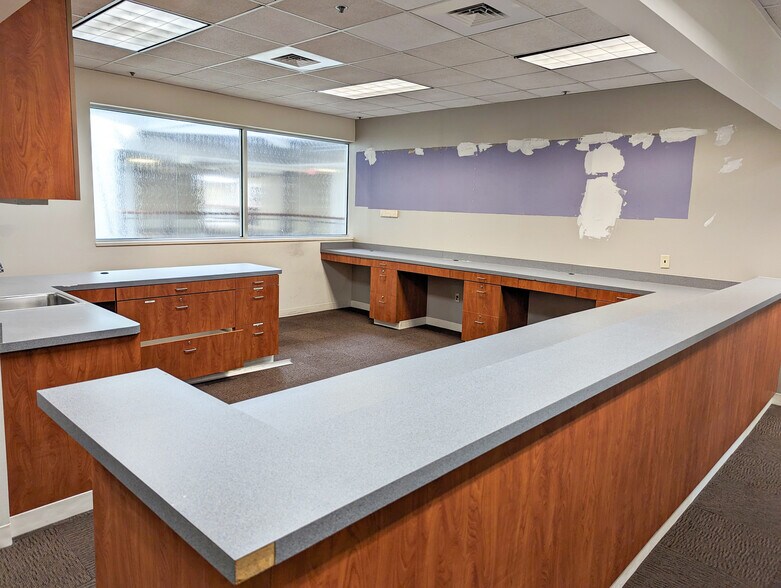 More Photos Of 1111 Augusta Dr, Houston Medical For Lease