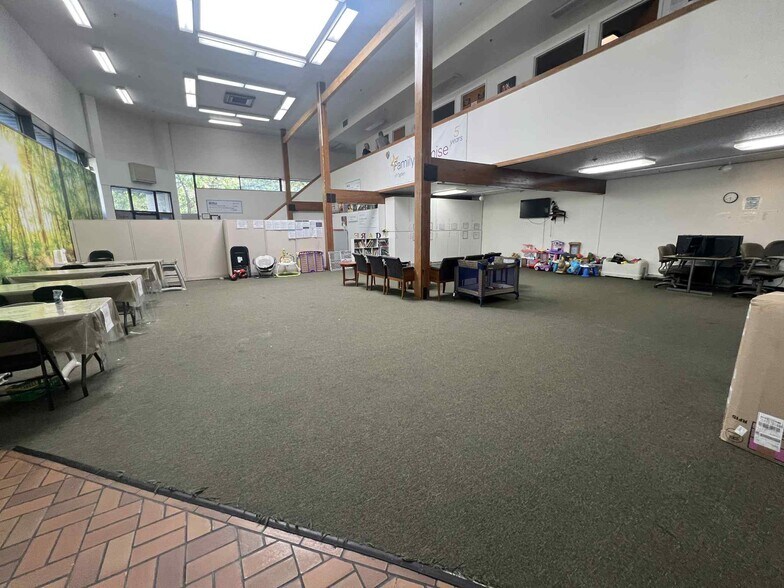 More Photos Of 256 24th St, Ogden Freestanding For Lease