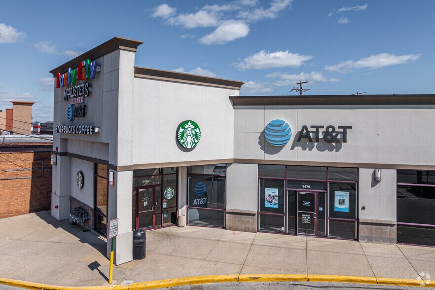 More Photos Of 8201-8307 W Golf Rd, Niles Unknown For Lease