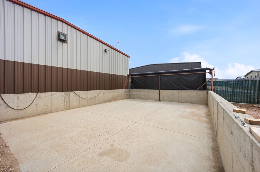 More Photos Of 7315 McClain Pt, Colorado Springs Warehouse For Lease